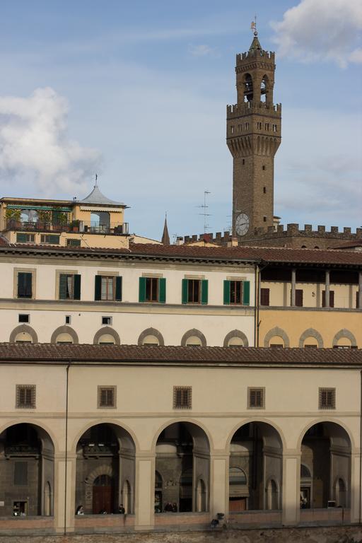 Апартаменты Ponte Vecchio Luxury II Флоренция Номер фото