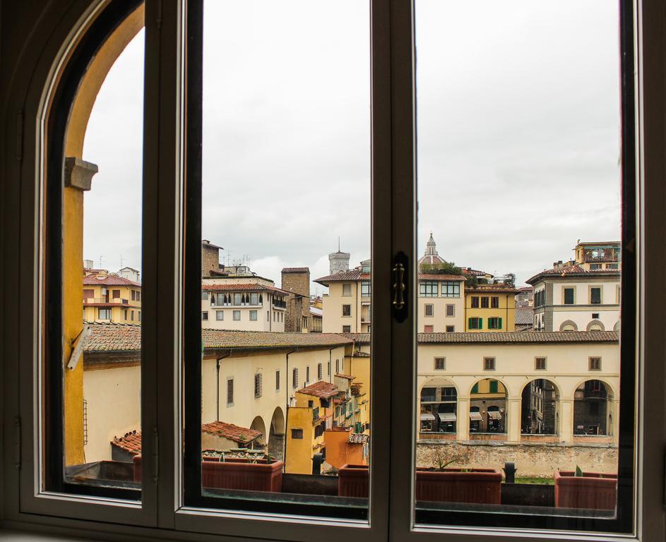 Апартаменты Ponte Vecchio Luxury II Флоренция Номер фото